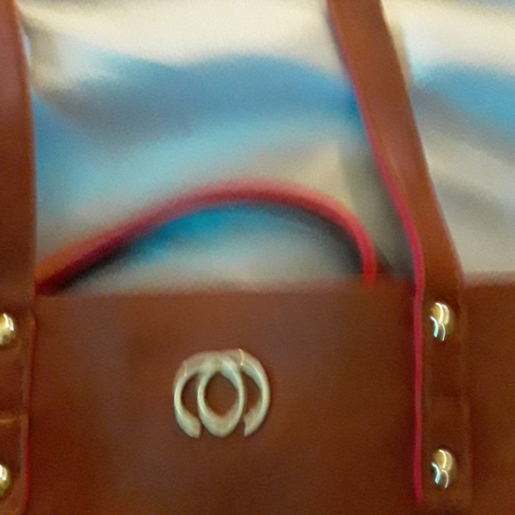 Handbag - Picture 2 of 3
